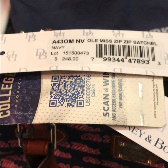 Dooney &Bourke College Handbag - Picture 6 of 7